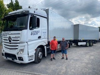 Fahrschultrucks.de - Ihr starker Partner für Miete - Leasing - Kauf von Fahrschulnutzfahrzeugen.