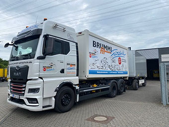 Fahrschultrucks.de - Ihr starker Partner für Miete - Leasing - Kauf von Fahrschulnutzfahrzeugen.