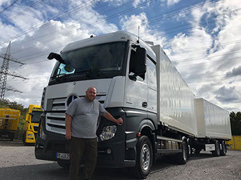 Fahrschultrucks.de - Ihr starker Partner für Miete - Leasing - Kauf von Fahrschulnutzfahrzeugen.