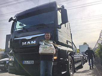 Fahrschultrucks.de - Ihr starker Partner für Miete - Leasing - Kauf von Fahrschulnutzfahrzeugen.