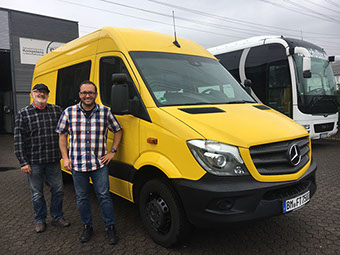 Fahrschultrucks.de - Ihr starker Partner für Miete - Leasing - Kauf von Fahrschulnutzfahrzeugen.